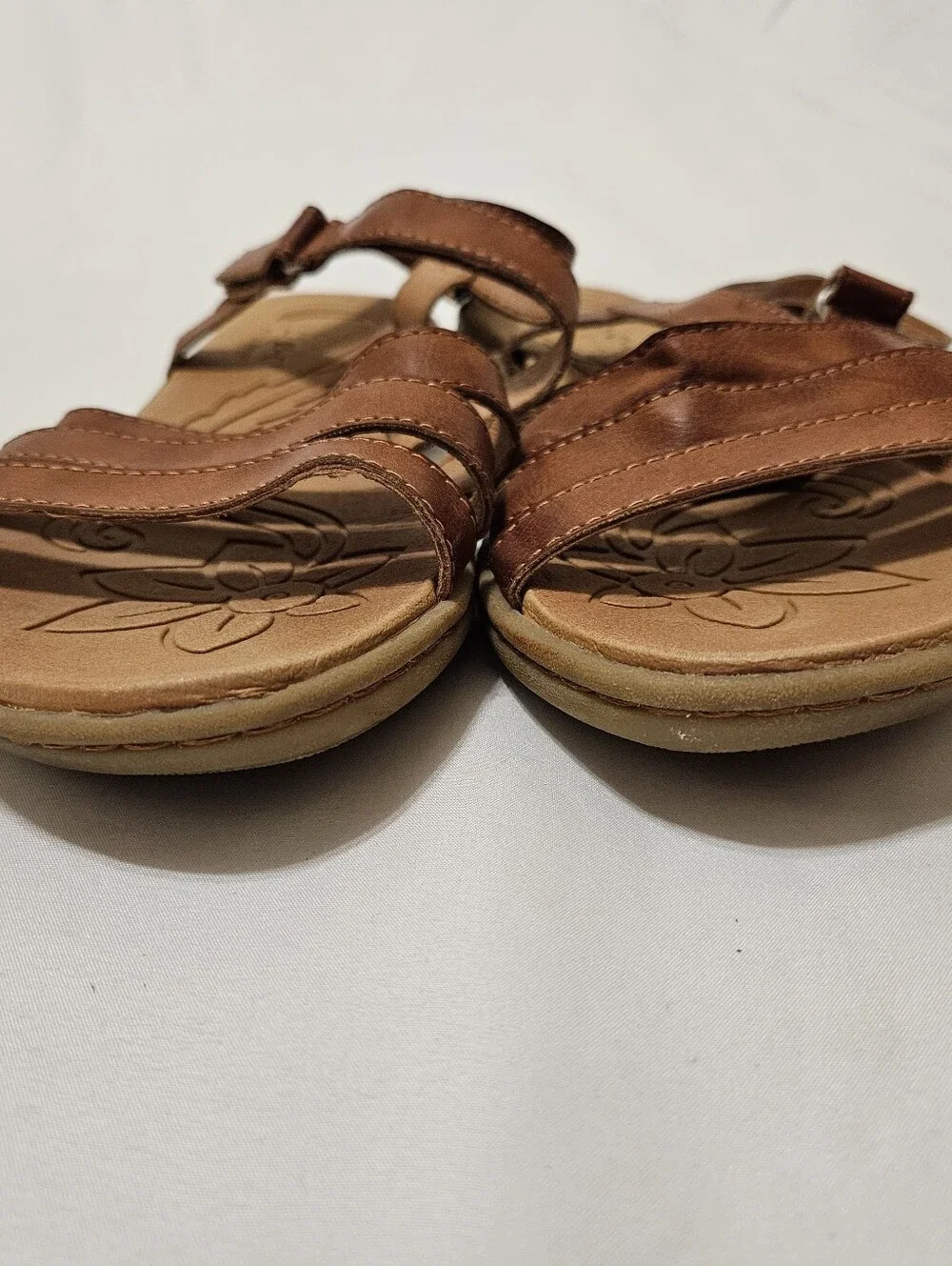 Born boc Women's Brown Sling Back Strappy Flat Sandals Size 11